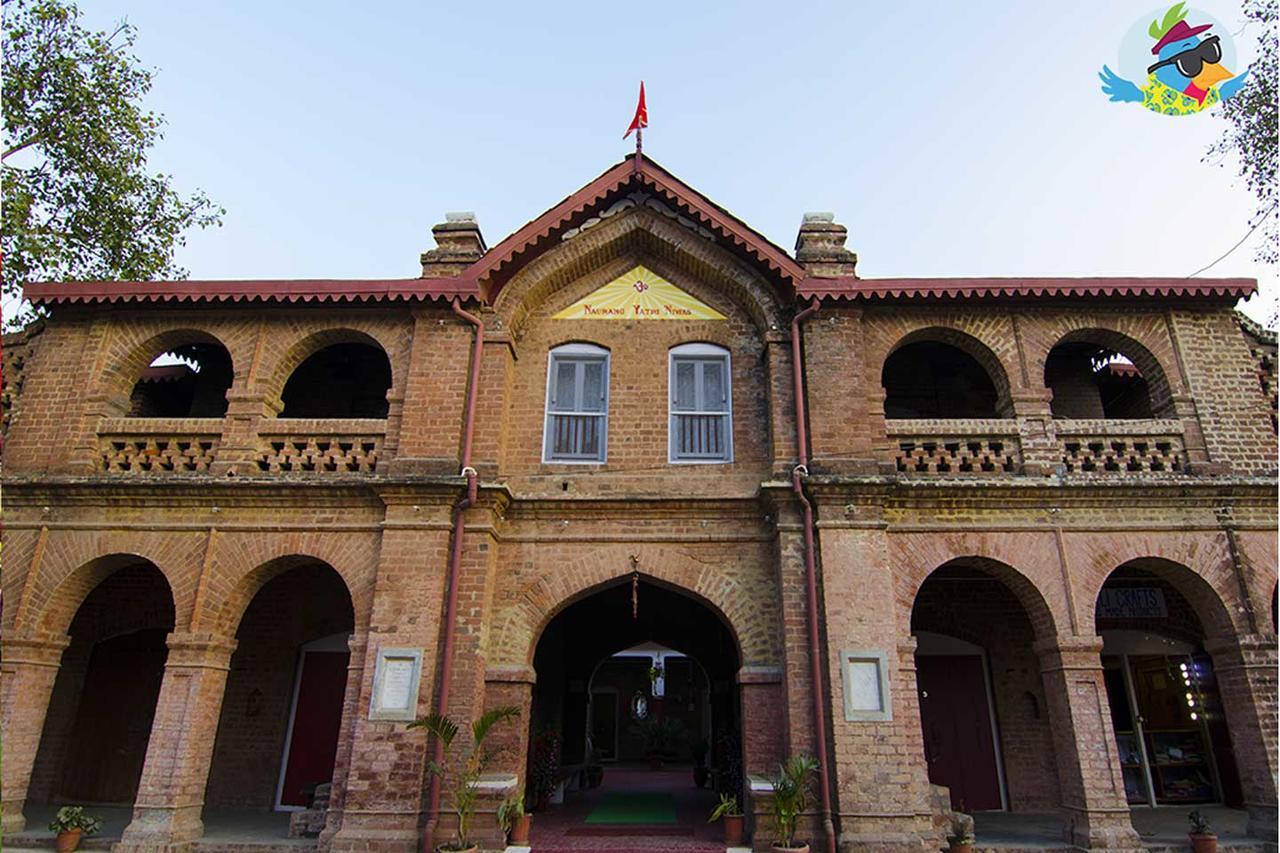 Naurang Yatri Niwas Hotel Garli Exterior foto
